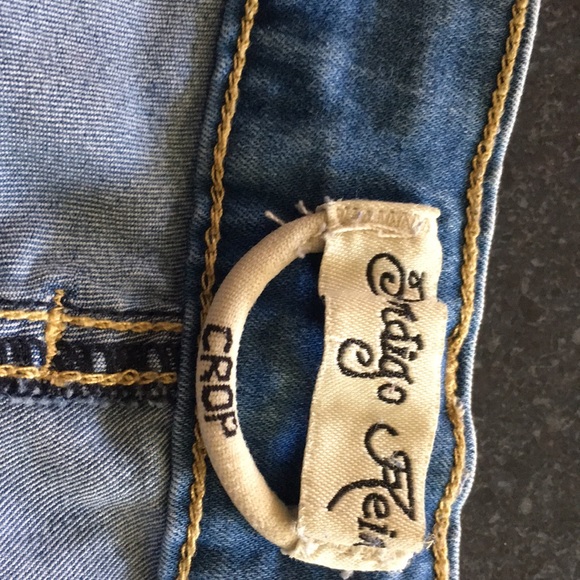 Cropped jean capris - Picture 2 of 2